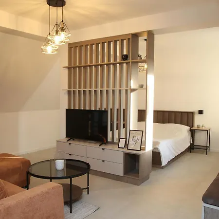 Apartment Z *